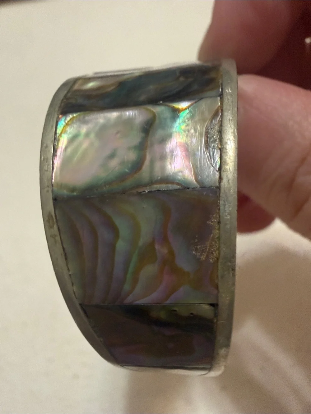 Alpaca Mexico Mother of Pearl Flower Inlay Bangle Iridescent Shell